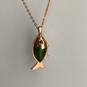 Vintage jade fish pendant necklace